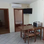Elvir Appartement Nin