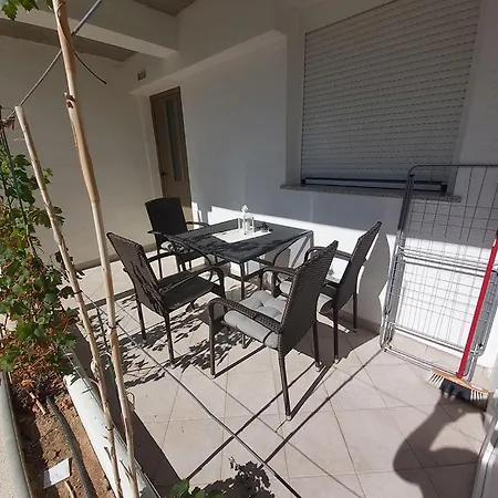 Elvir Apartment *