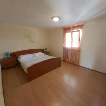 Elvir Apartment