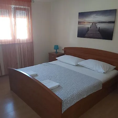 Elvir Apartment Nin