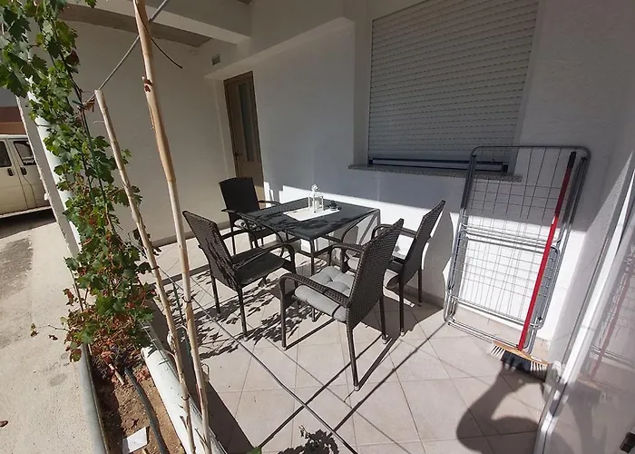 Elvir Апартаменты *