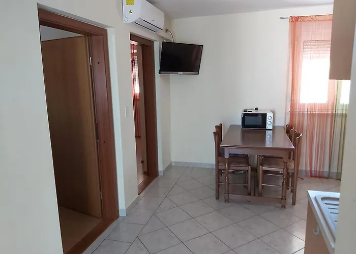 Апартаменты Elvir Нин