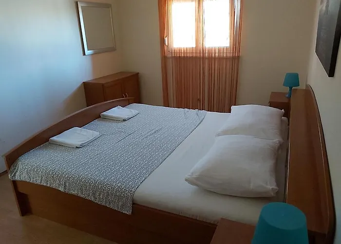 Elvir Апартаменты Нин